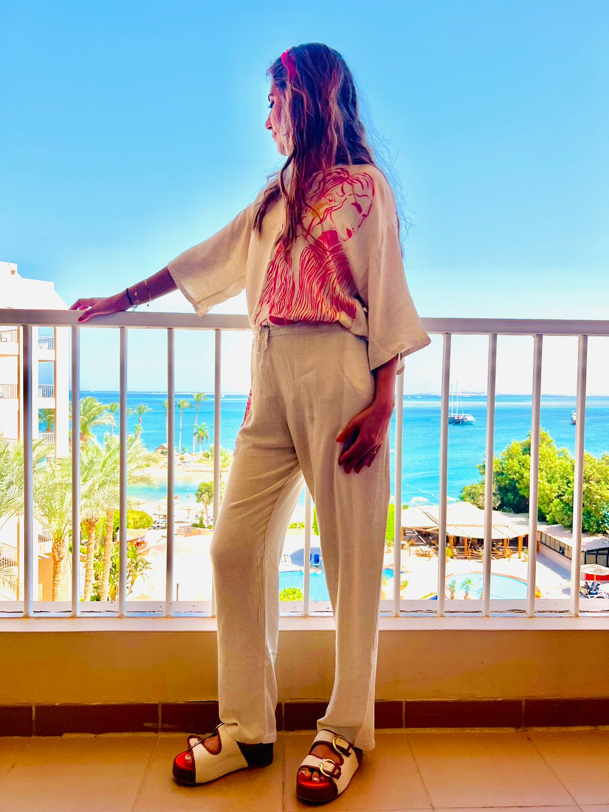 Summer Muse” Linen Set – Hand-Painted Artistic Design