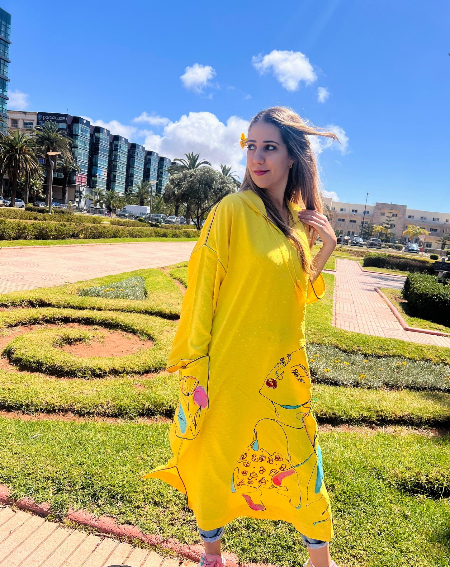 Hand-Painted Artistic Djellaba – Modern Moroccan Elegance