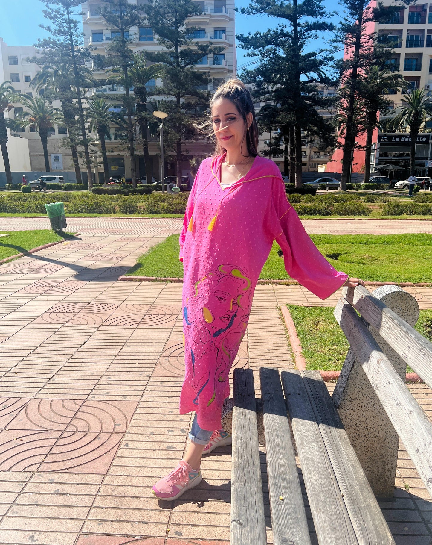 Hand-Painted Artistic Djellaba – Modern Moroccan Elegance