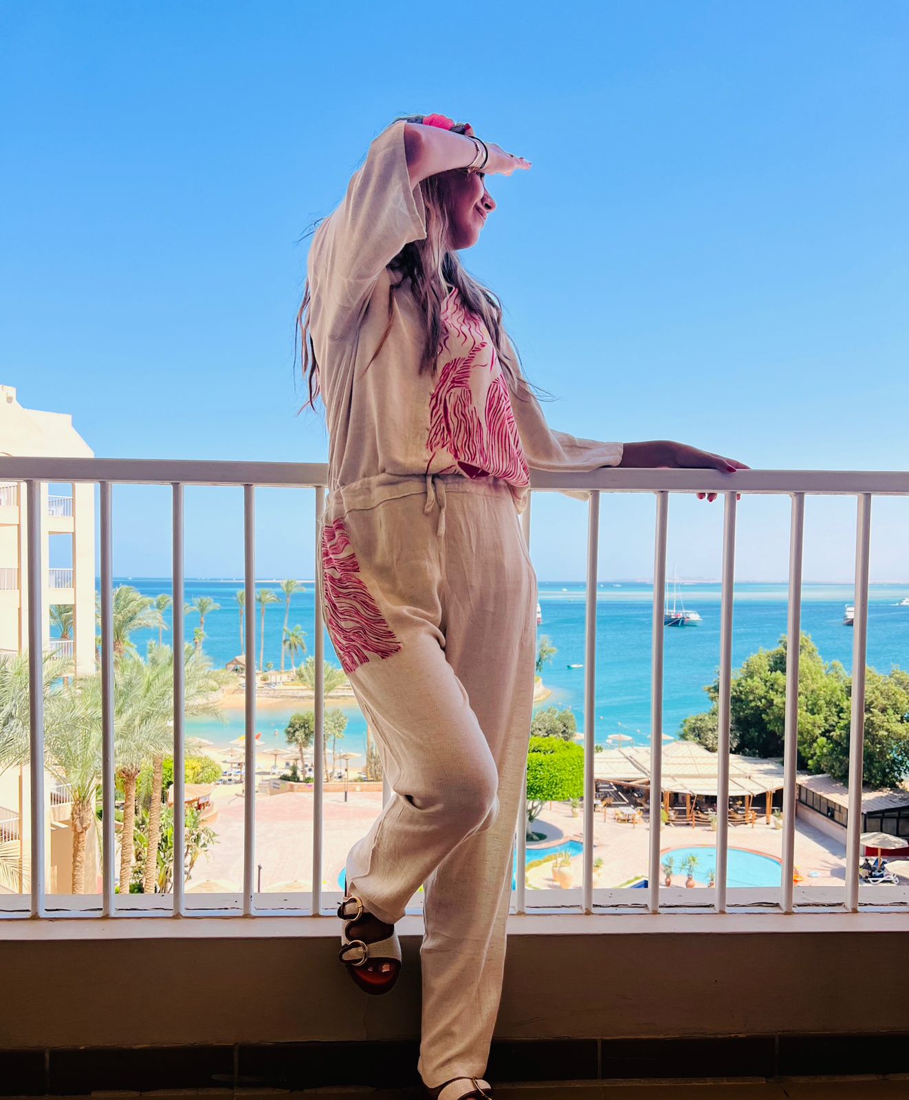 Summer Muse” Linen Set – Hand-Painted Artistic Design