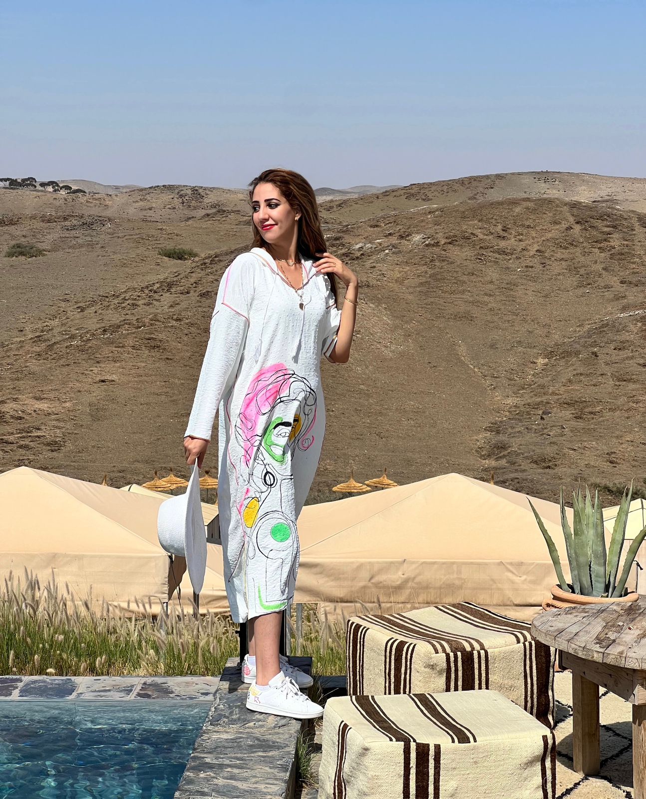 Aqua Dream – Hand-Painted Artistic Djellaba with Abstract Woman Design