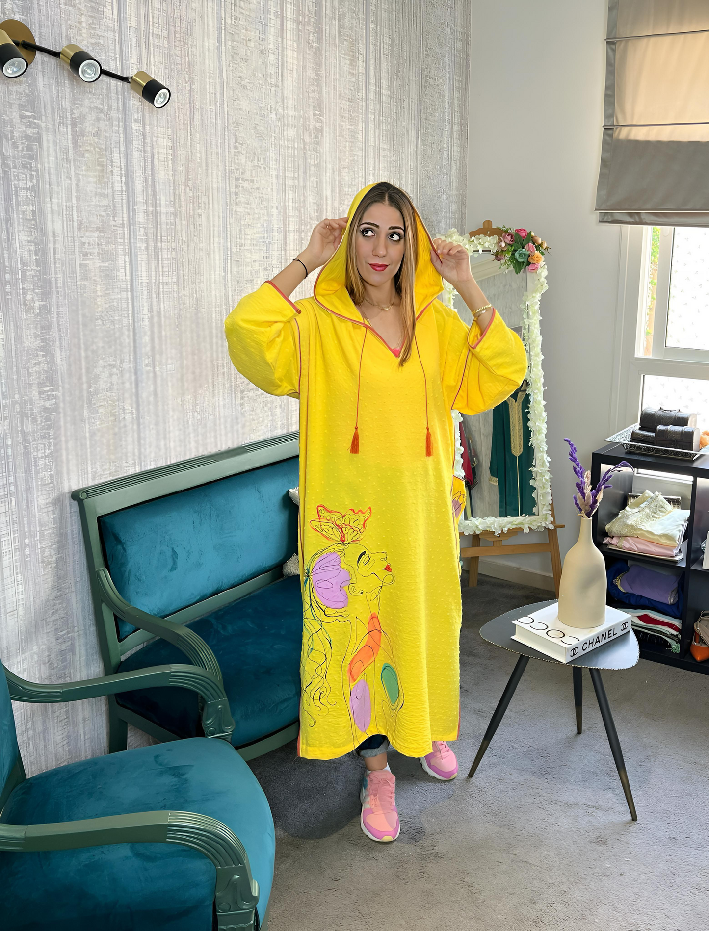 Hand-Painted Artistic Djellaba – Modern Moroccan Elegance